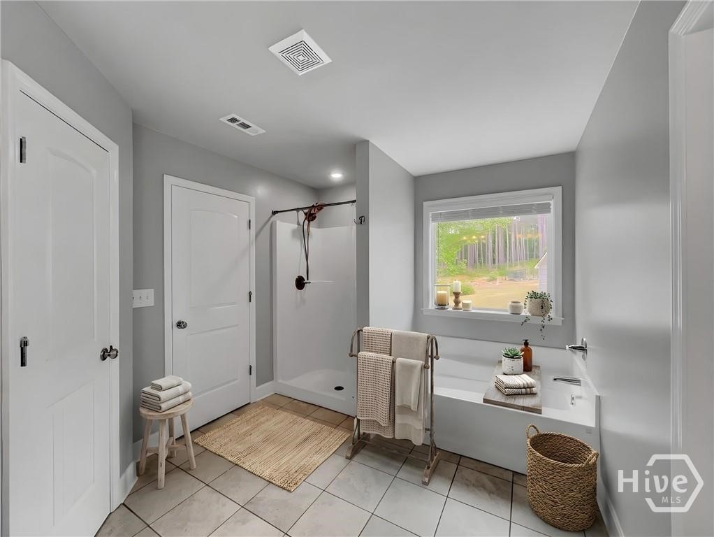 1672 Carriage Court