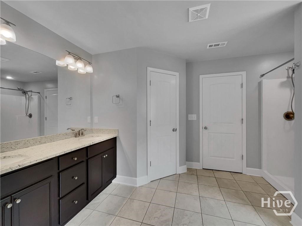 1672 Carriage Court