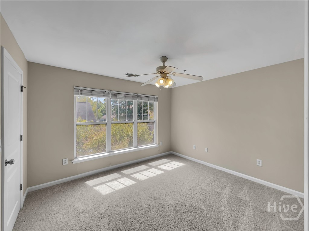 490 Barnett Shoals 817