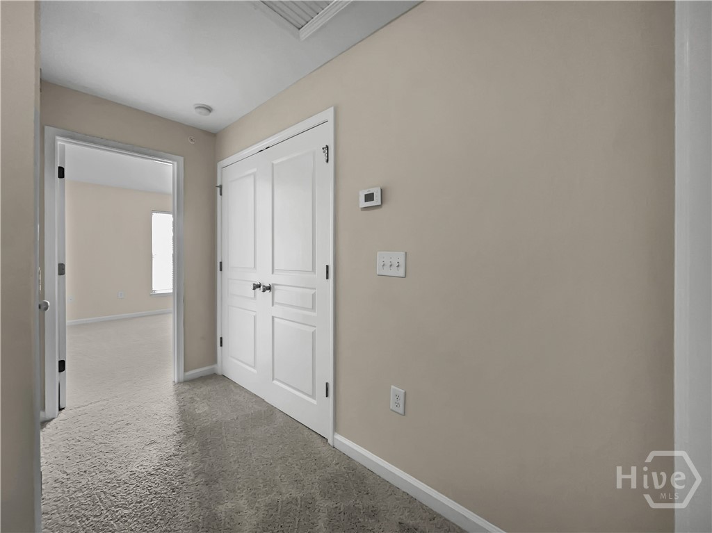 490 Barnett Shoals 817