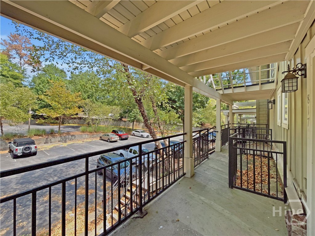 490 Barnett Shoals 817