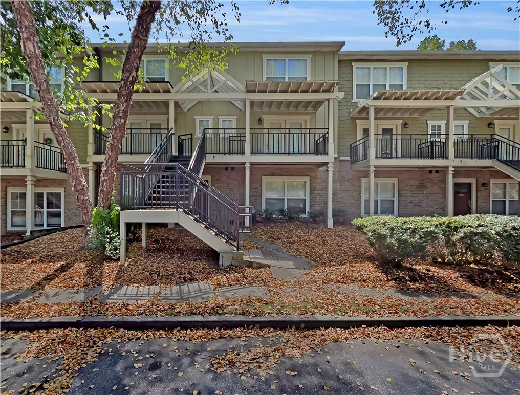 490 Barnett Shoals 817
