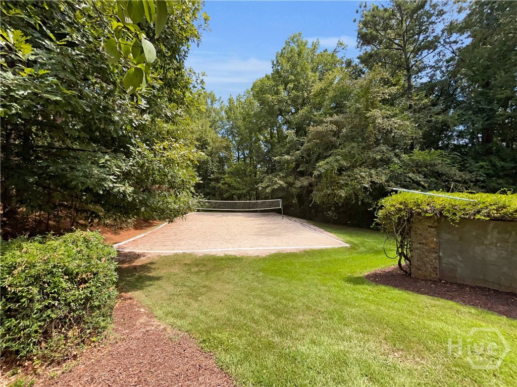 490 Barnett Shoals 817