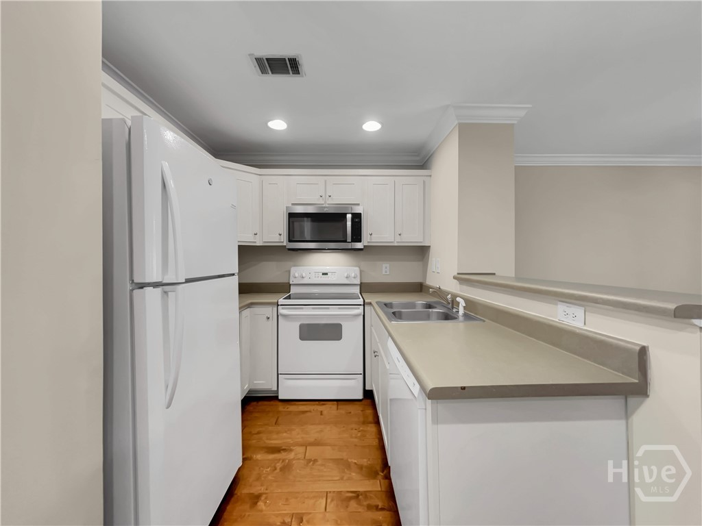 490 Barnett Shoals 817