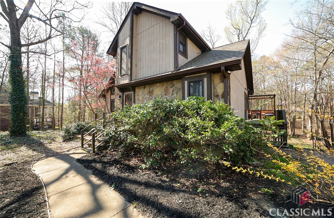 701 Kingston Road