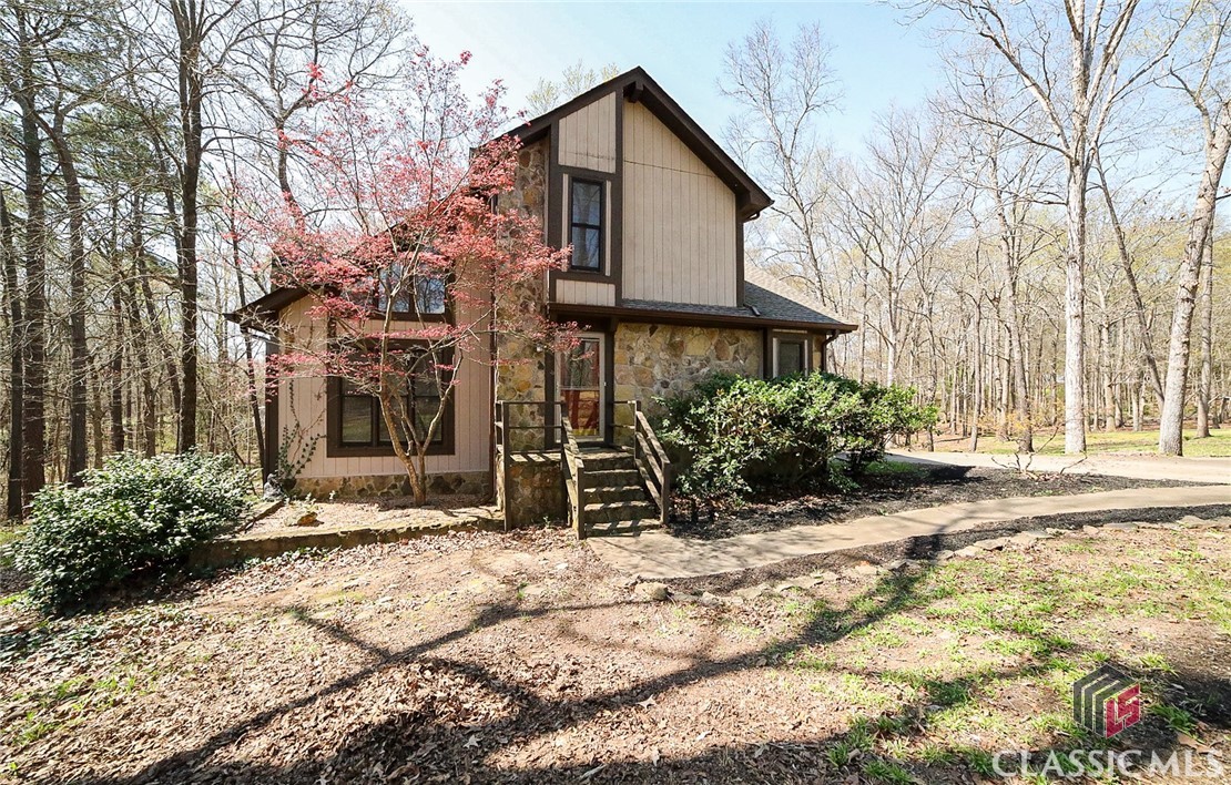 701 Kingston Road