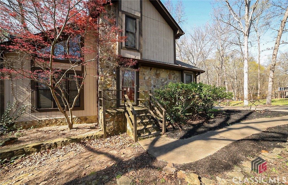 701 Kingston Road