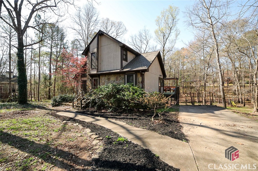 701 Kingston Road