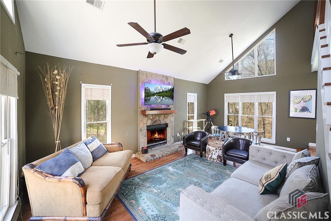 701 Kingston Road