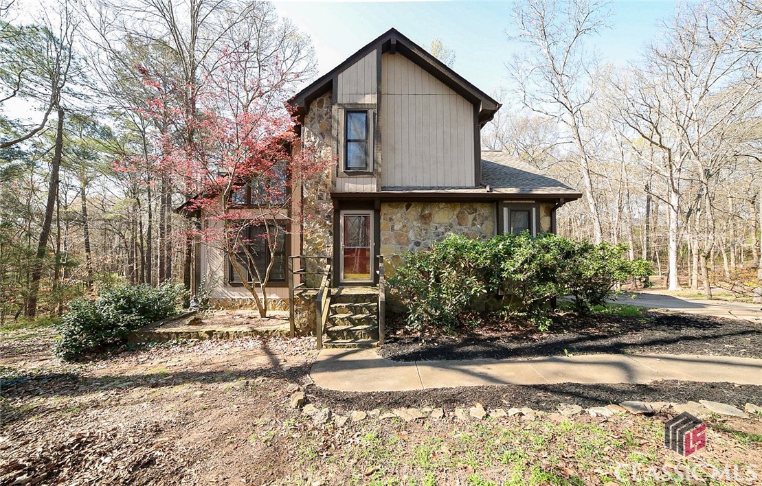 701 Kingston Road