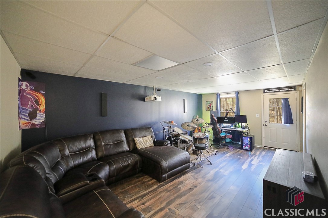 701 Kingston Road