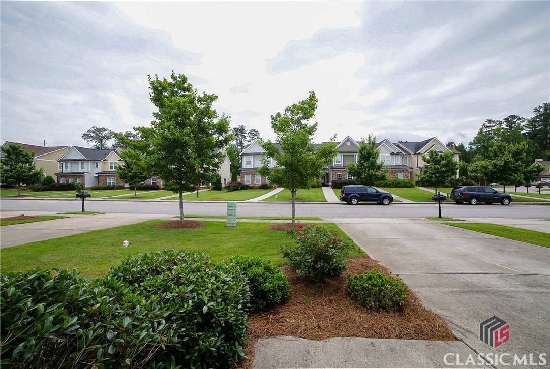 1686 Lincoln Drive