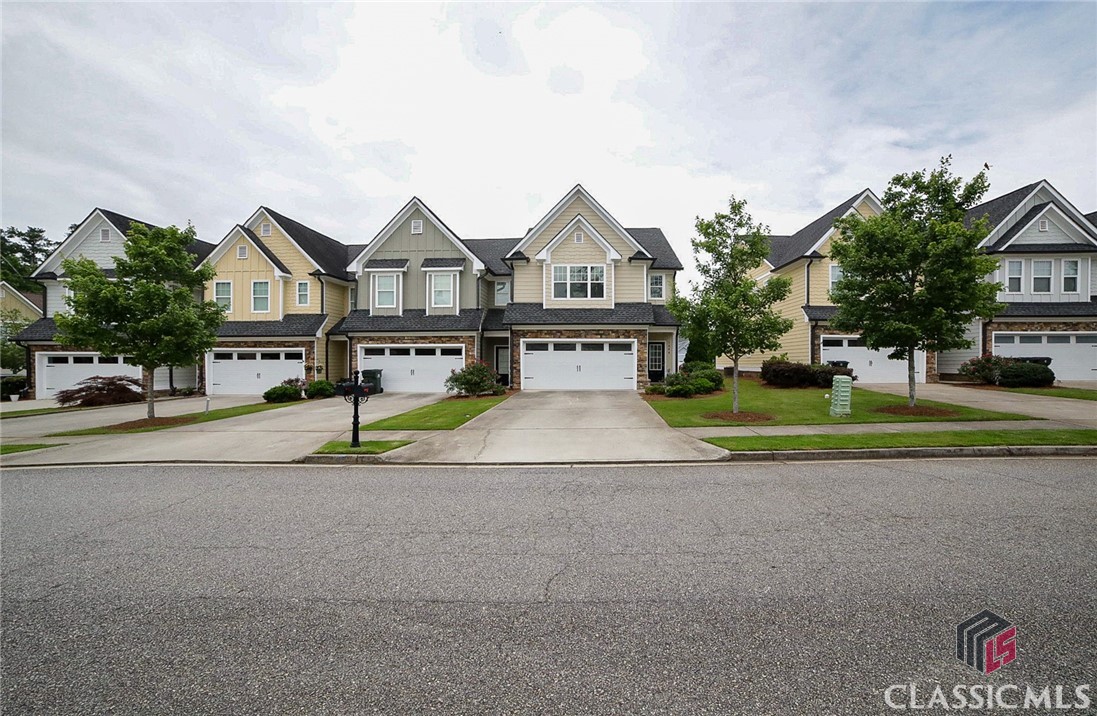 1686 Lincoln Drive
