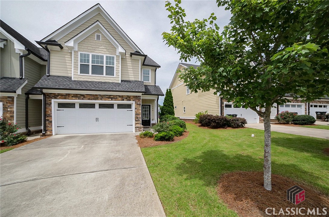 1686 Lincoln Drive