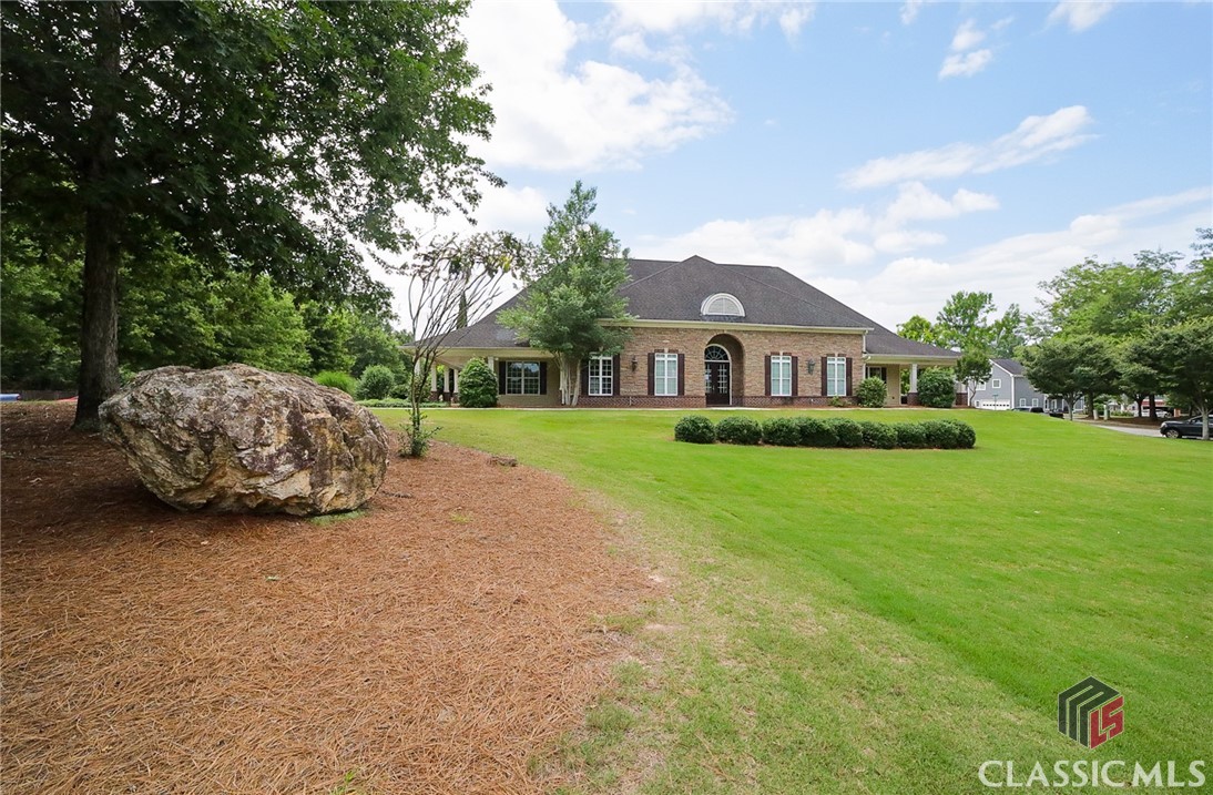 1686 Lincoln Drive
