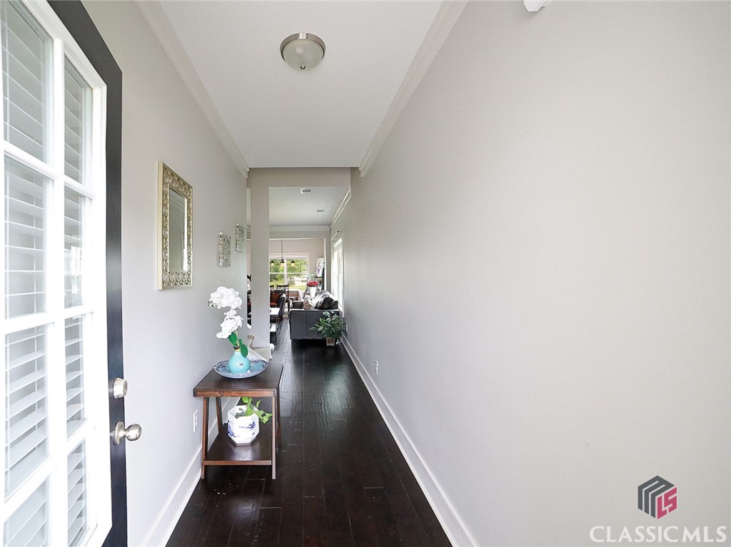 1686 Lincoln Drive