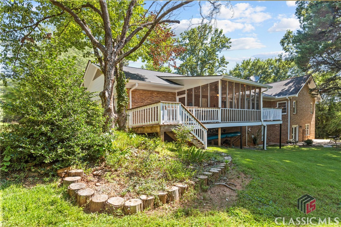310 St George Drive