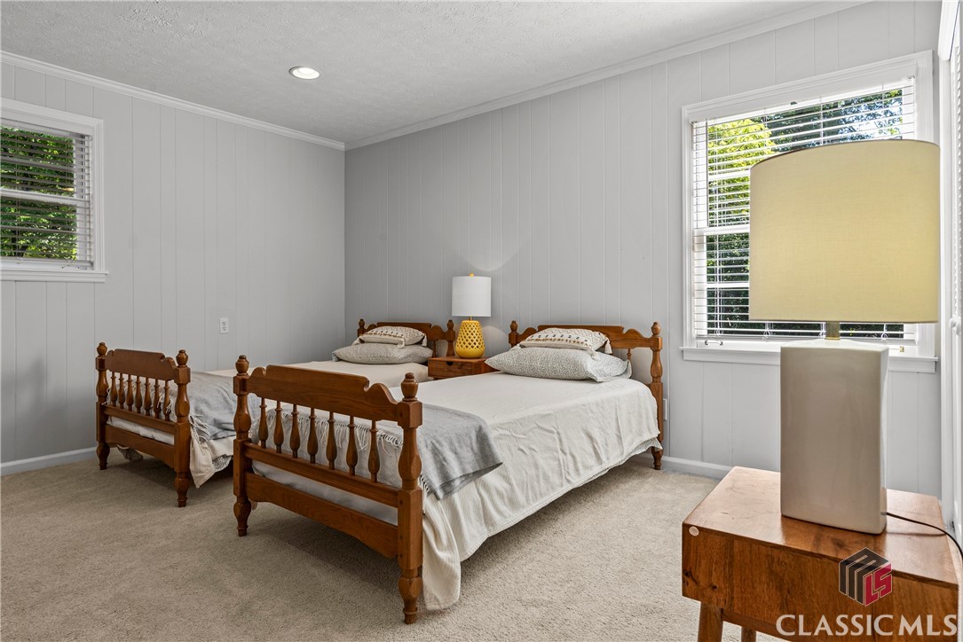 310 St George Drive