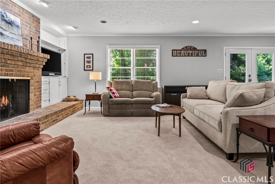 310 St George Drive