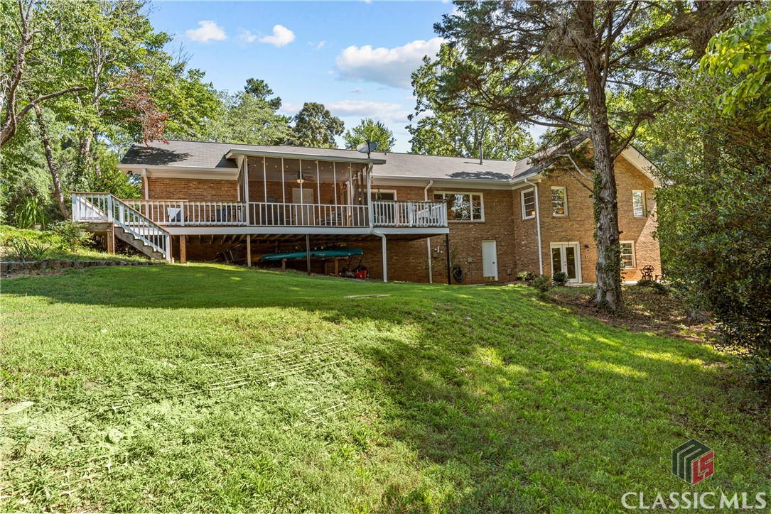 310 St George Drive