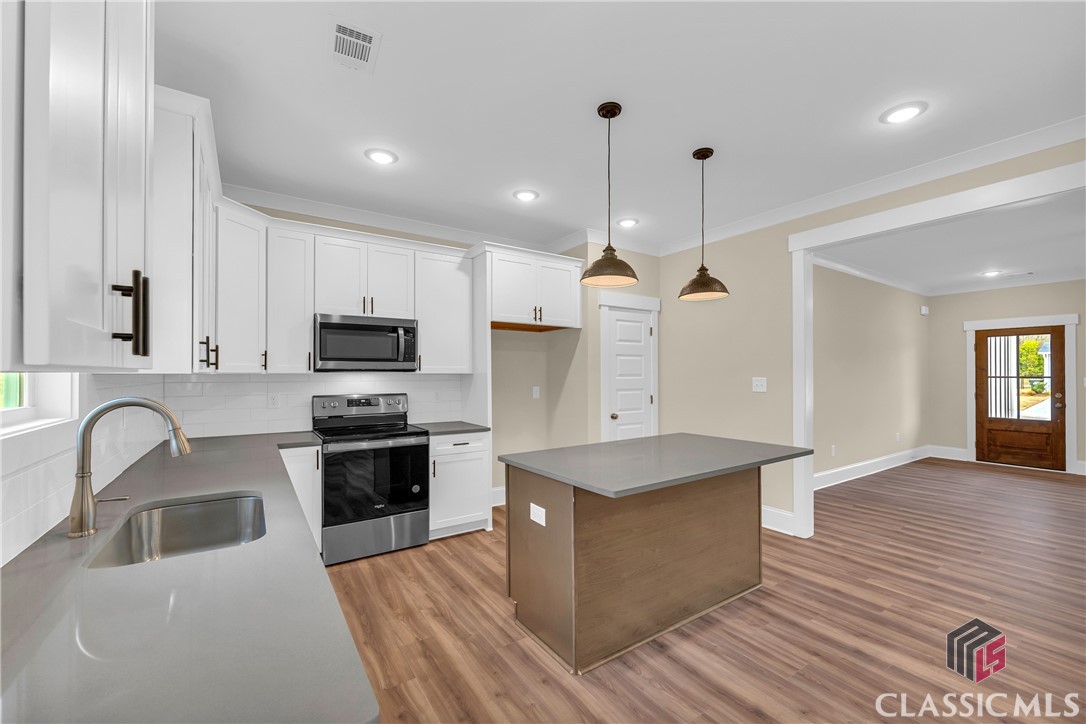 284 Water Oak Way