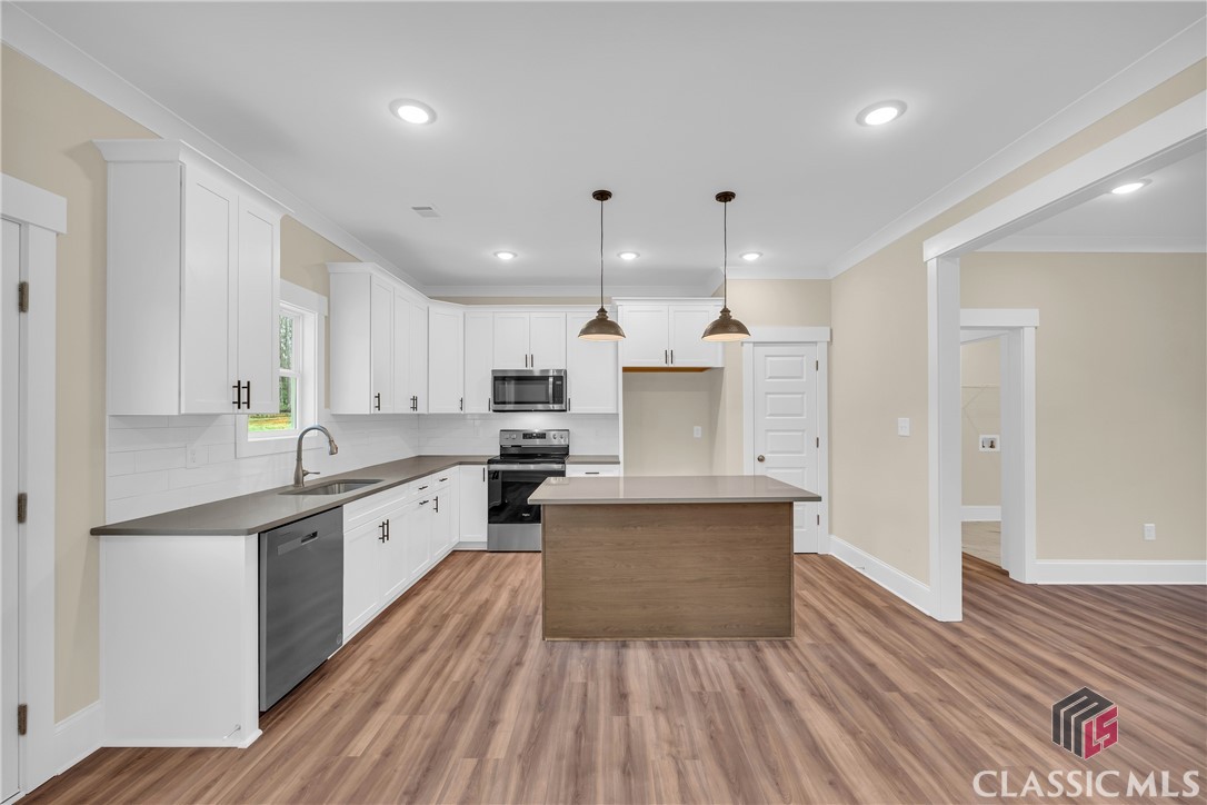 284 Water Oak Way