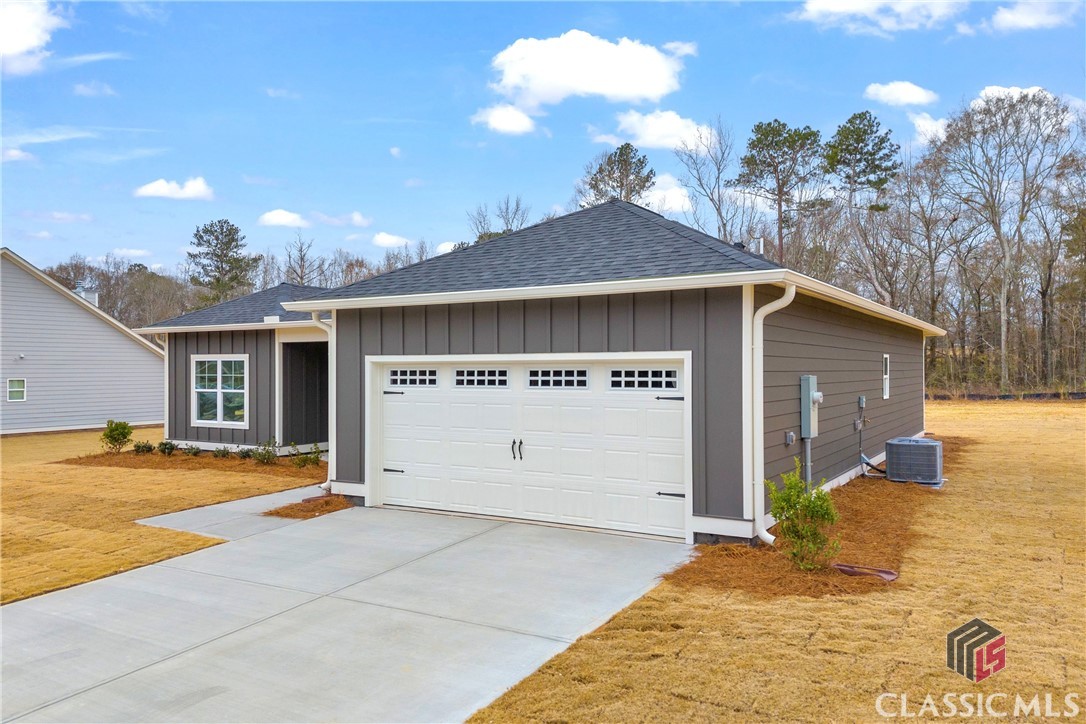 284 Water Oak Way