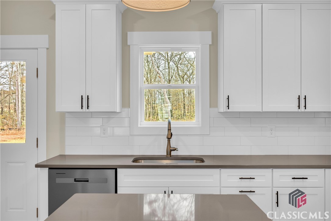 284 Water Oak Way
