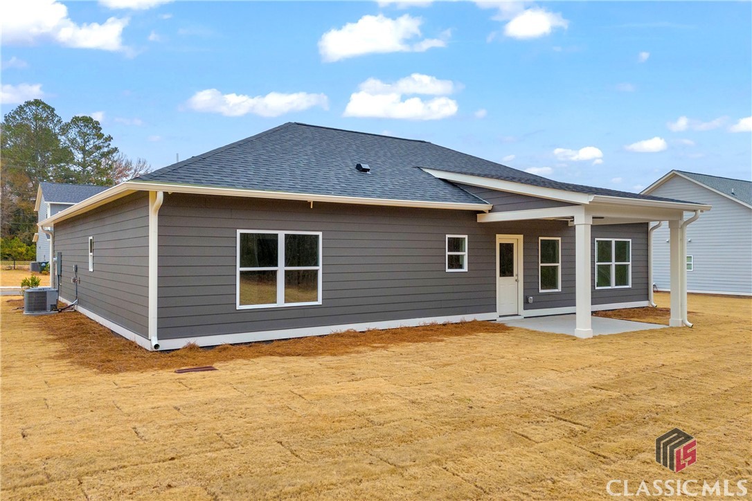 284 Water Oak Way