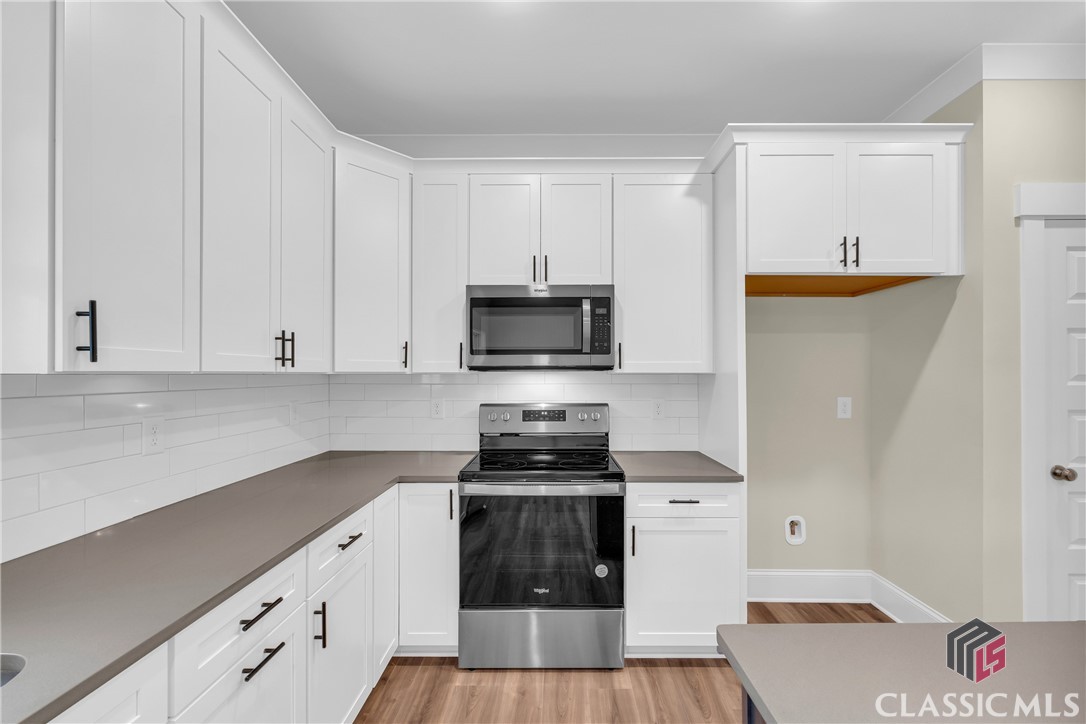 284 Water Oak Way