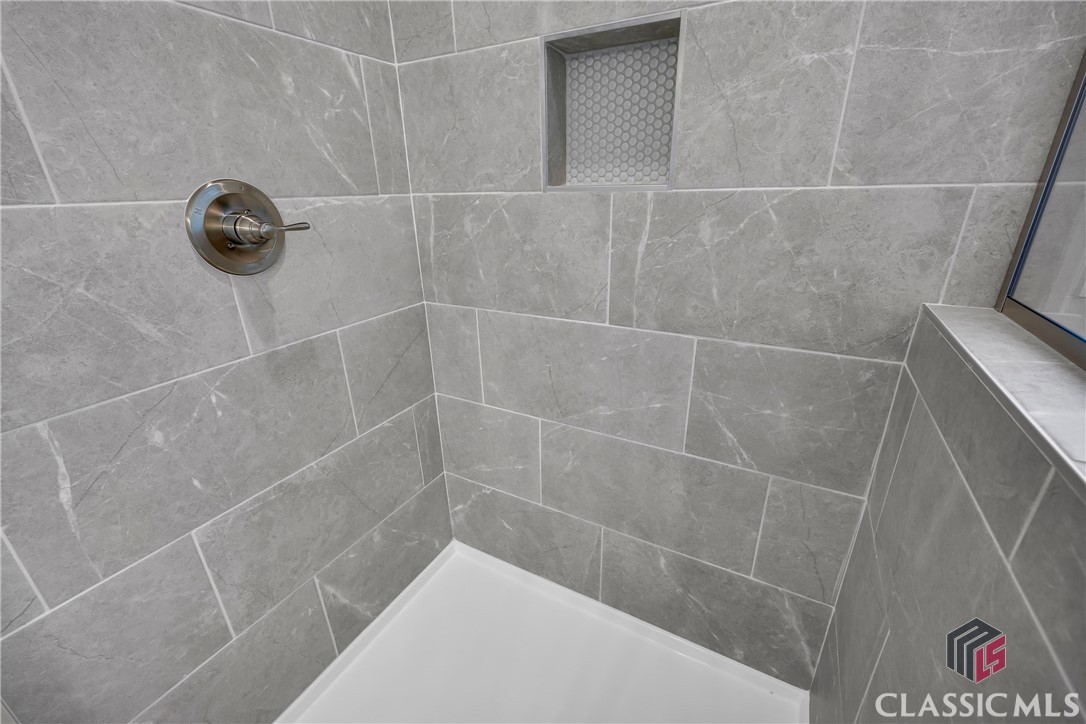 284 Water Oak Way