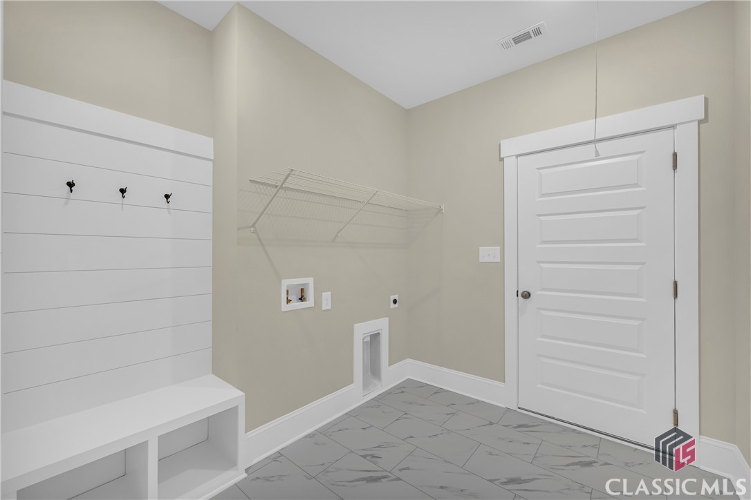 284 Water Oak Way