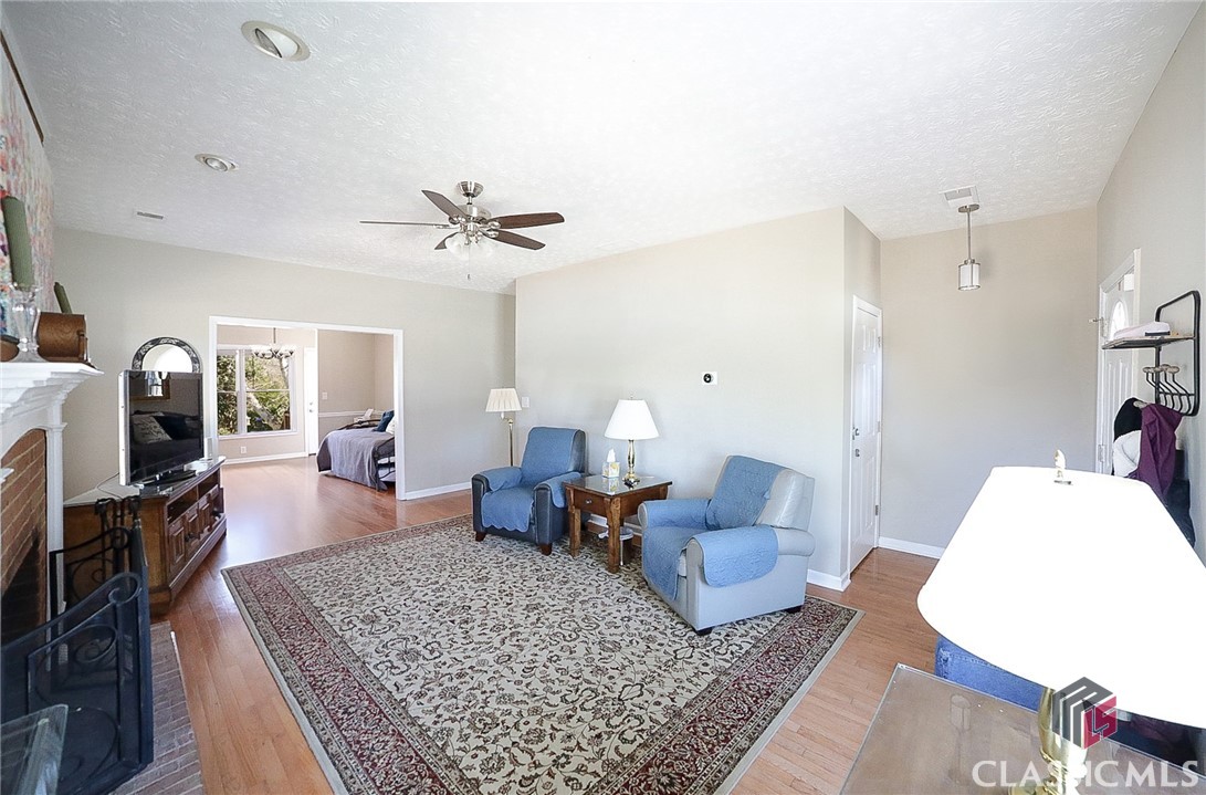 1800 Stockton Walk Lane