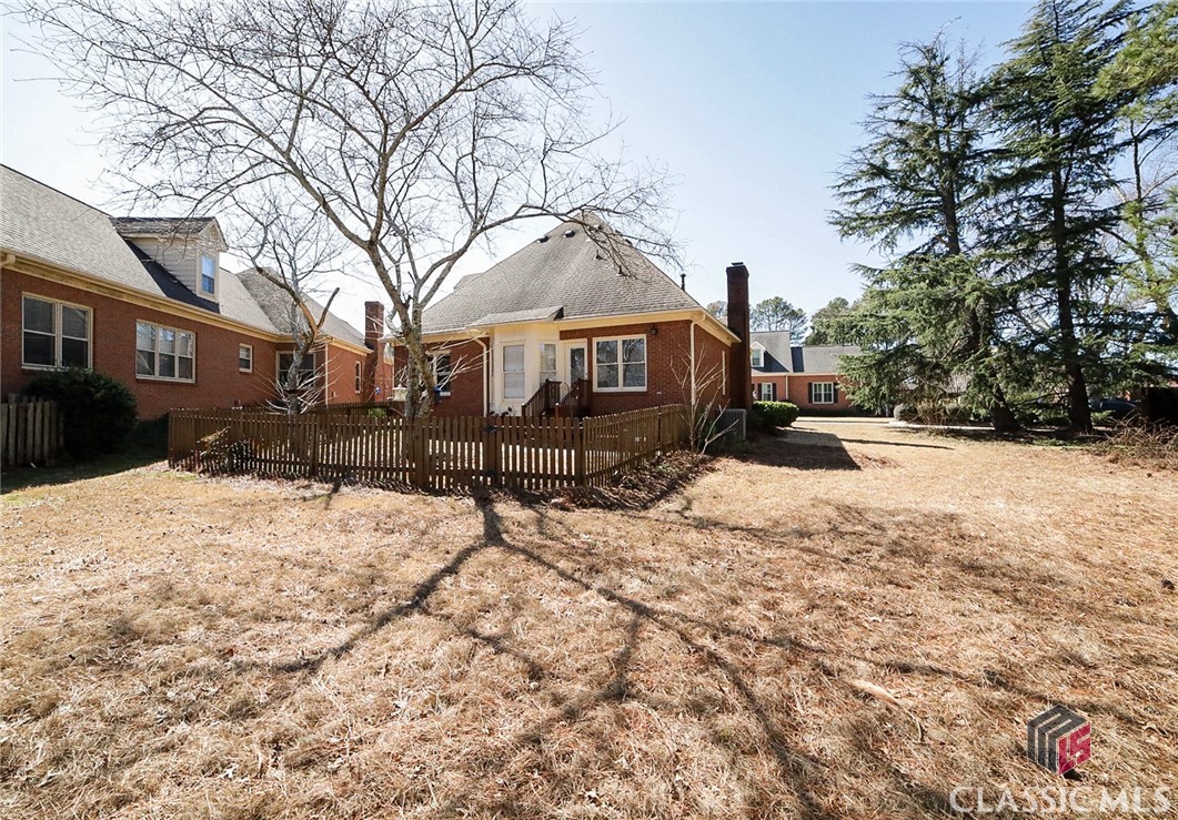 1800 Stockton Walk Lane