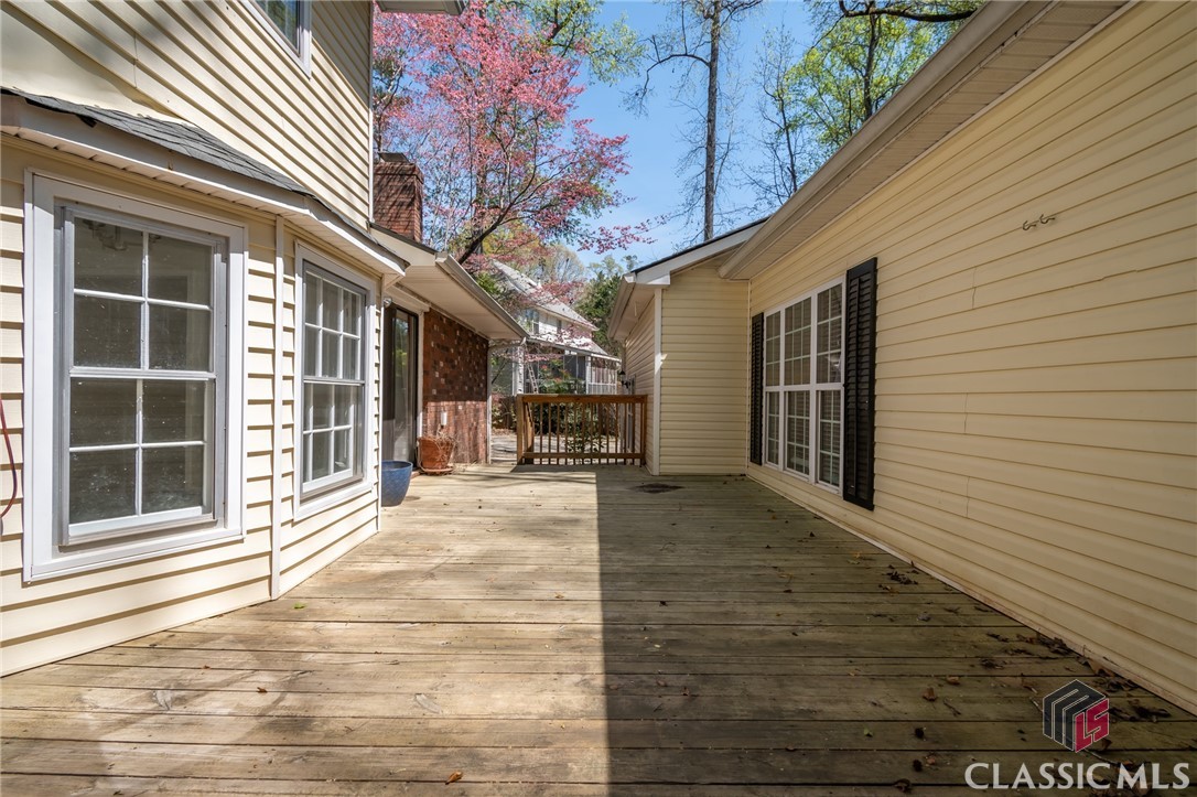 170 Horseshoe Circle