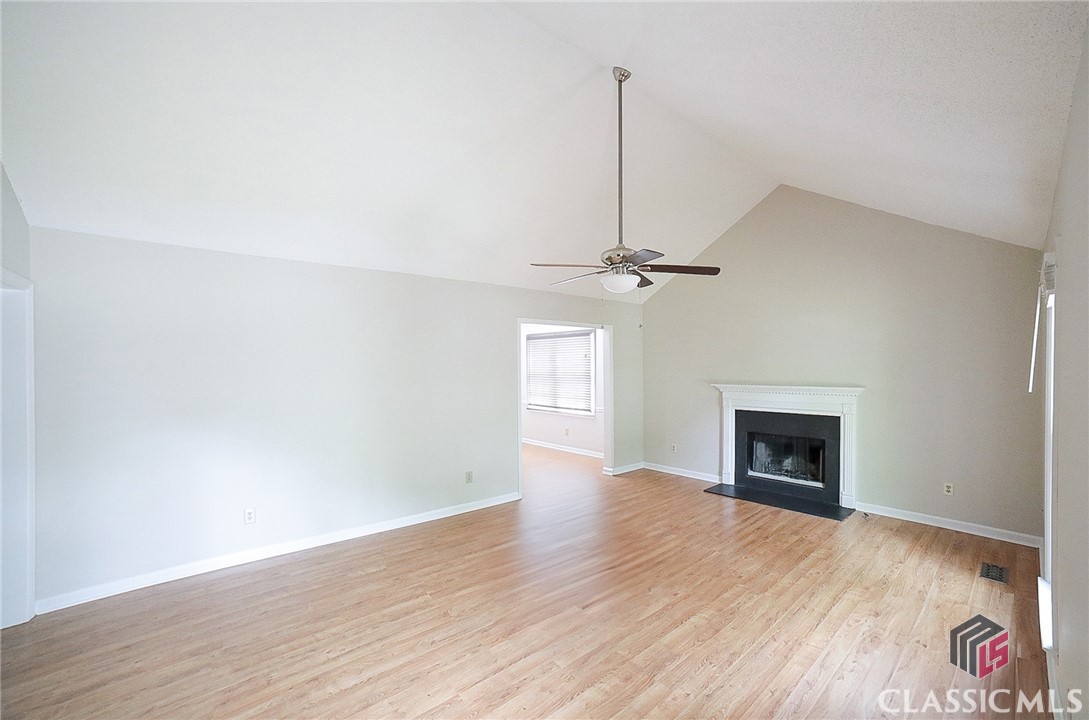 122 Winthrop