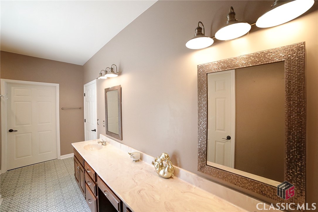 1171 Ridgefield Drive
