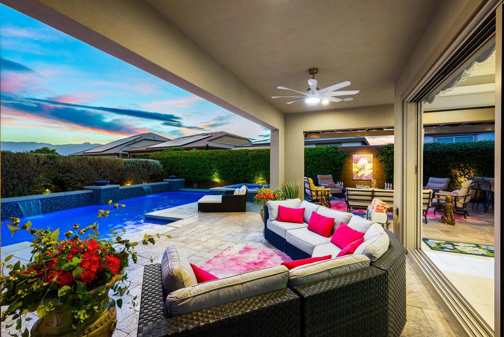 51375 Charlbury Street