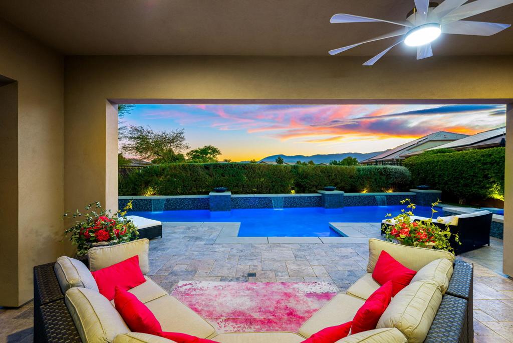 51375 Charlbury Street