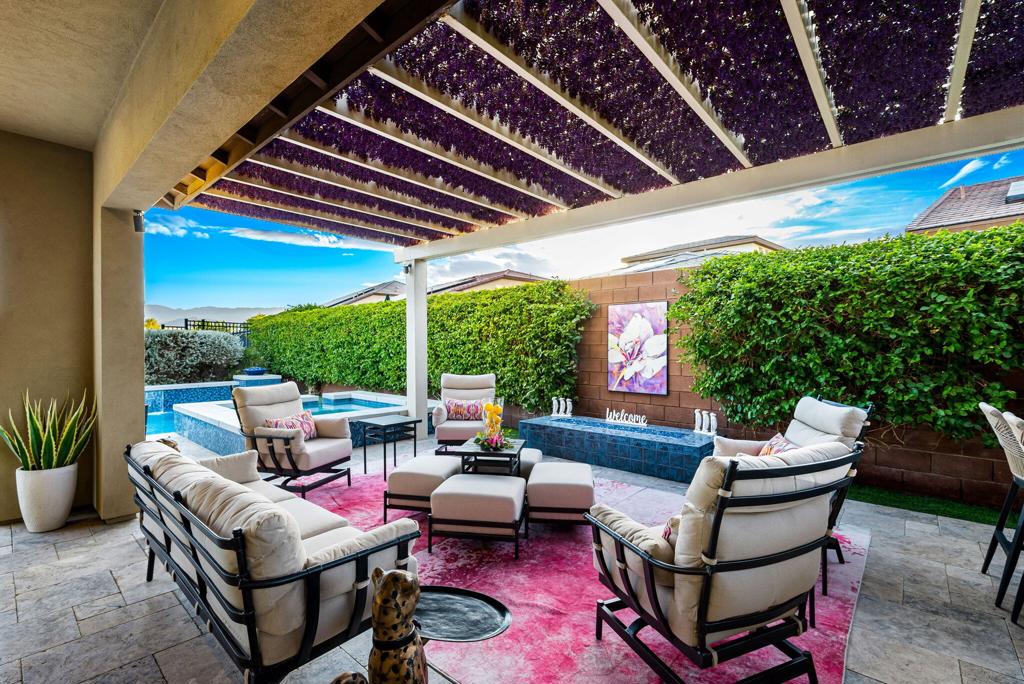 51375 Charlbury Street