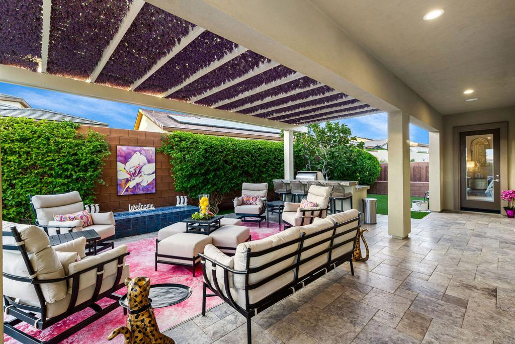 51375 Charlbury Street