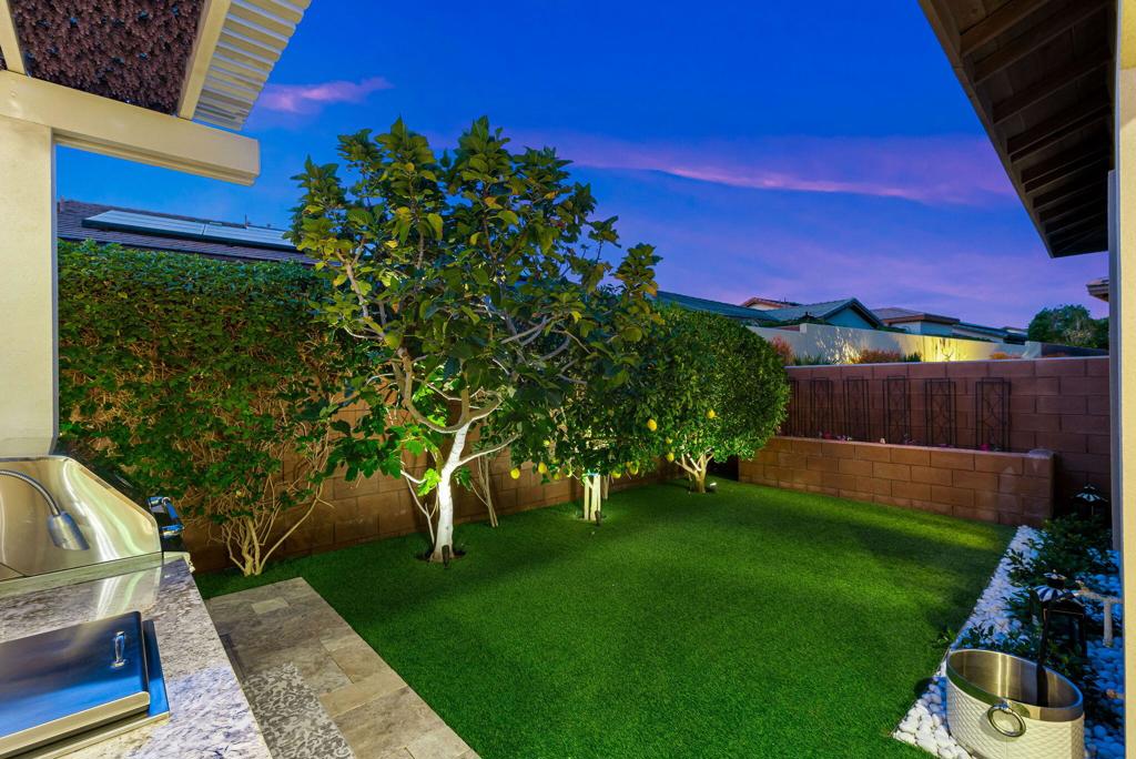 51375 Charlbury Street