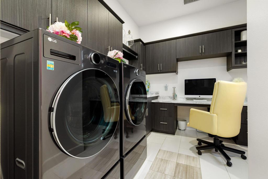 51375 Charlbury Street