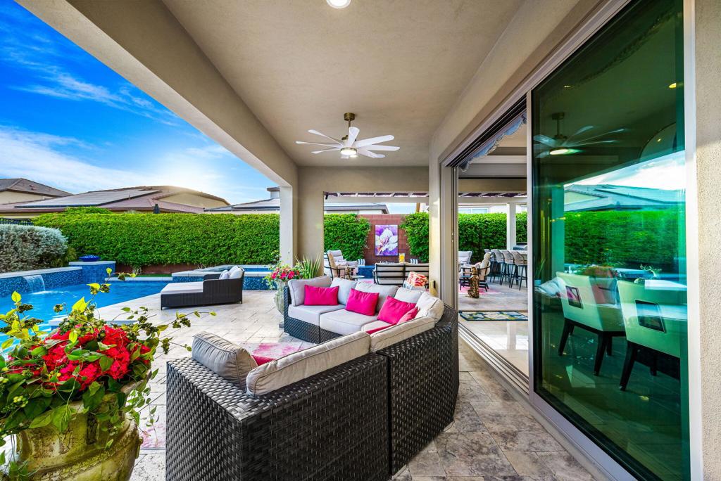 51375 Charlbury Street