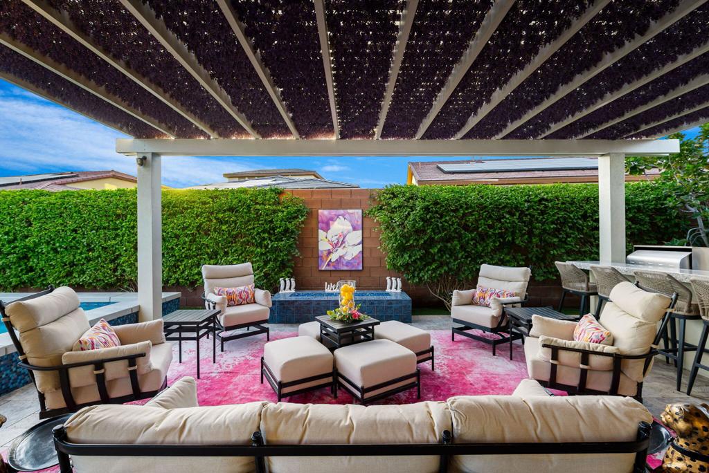 51375 Charlbury Street