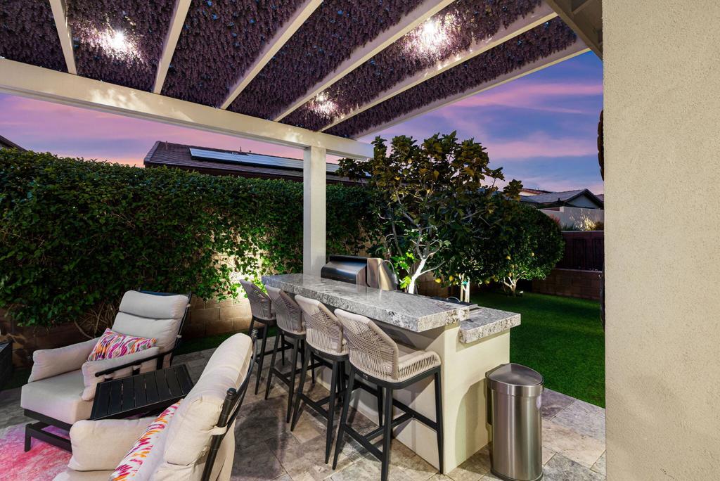 51375 Charlbury Street