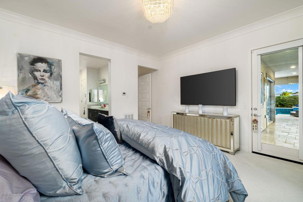 51375 Charlbury Street