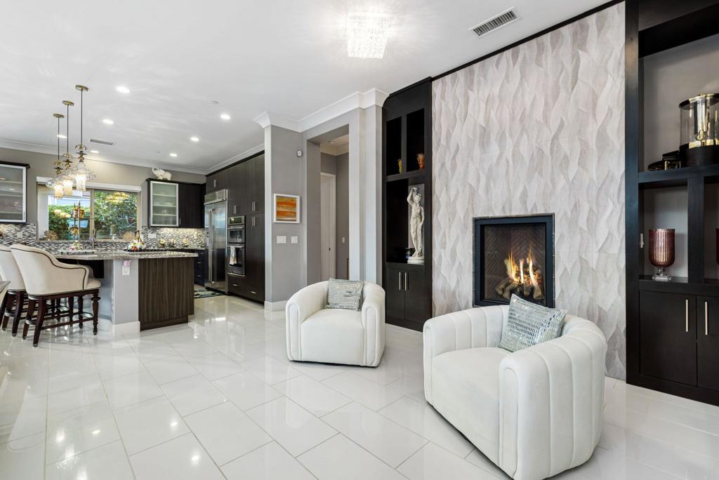 51375 Charlbury Street