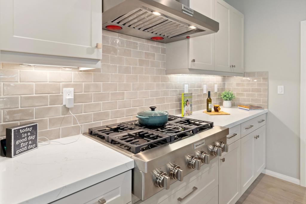 51515 Whiptail Drive