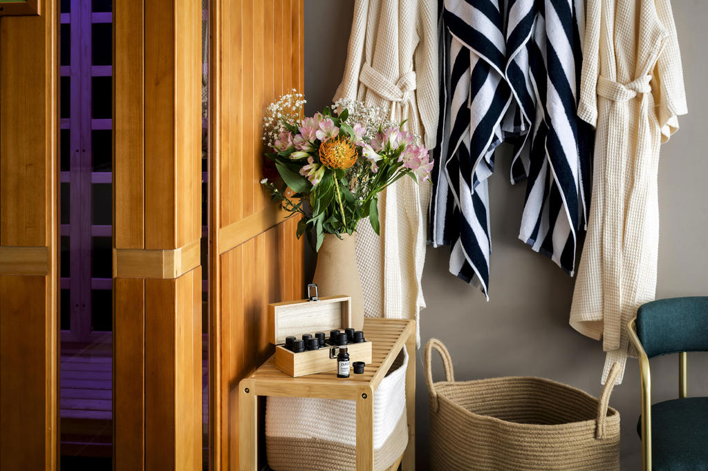 154 E Ocotillo Avenue